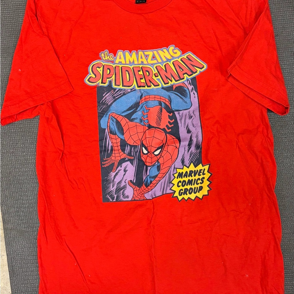 Gildan Red Marvel Graphic Tee